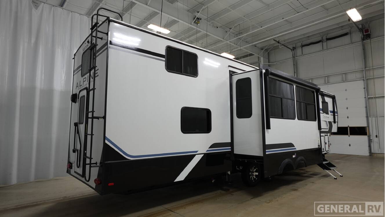 A photo of this 2026 Keystone AVALANCHE 390DS