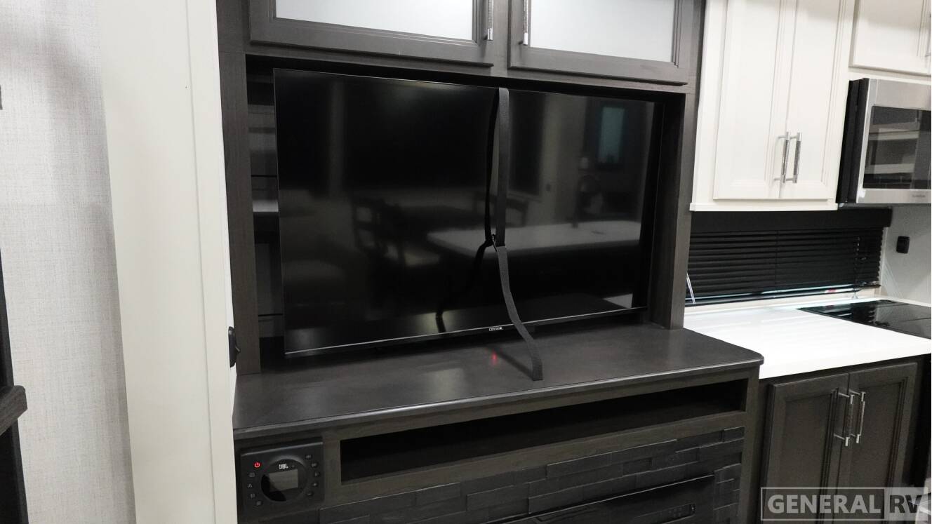 A photo of this 2026 Keystone AVALANCHE 390DS