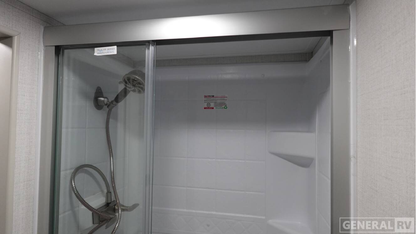 A photo of this 2026 Keystone AVALANCHE 390DS
