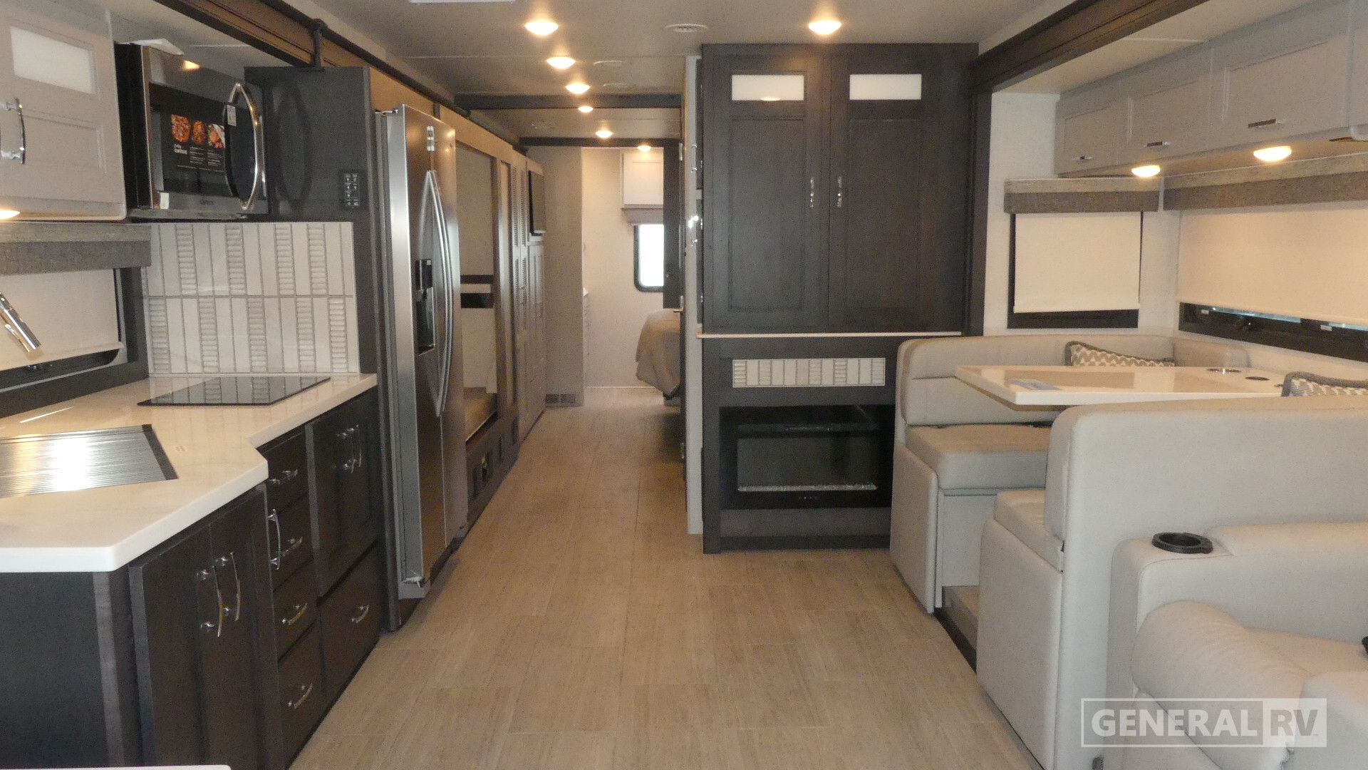 2026 Thor Motor Coach PASADENA SV 38XL in fort pierce FL