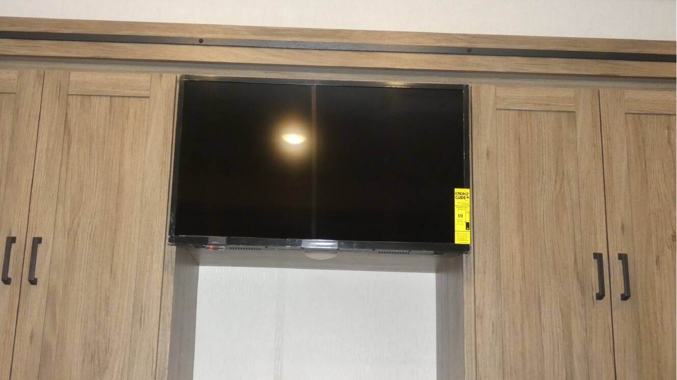 A photo of this 2025 Winnebago SUNSTAR 33K
