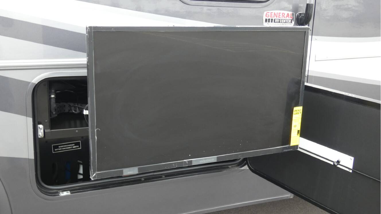 A photo of this 2025 Winnebago SUNSTAR 33K