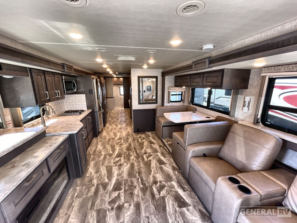 2023 Thor Motor Coach CHALLENGER 37FH in wixom MI