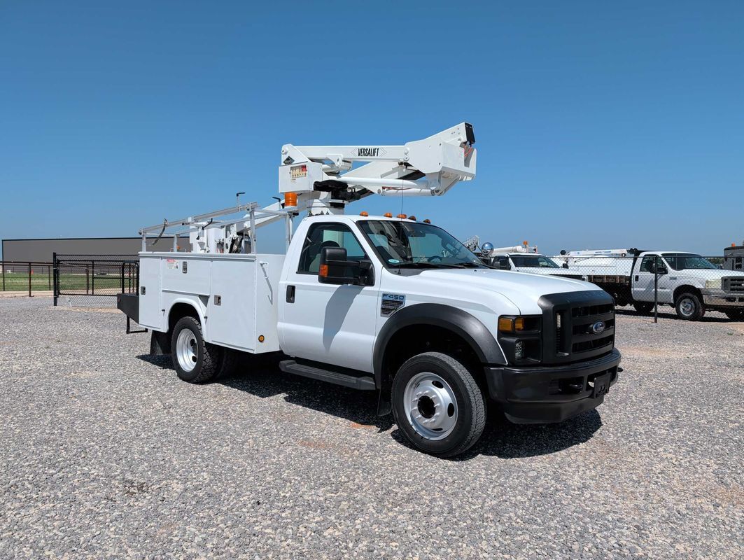 2009 FORD F450 in Yukon, OK