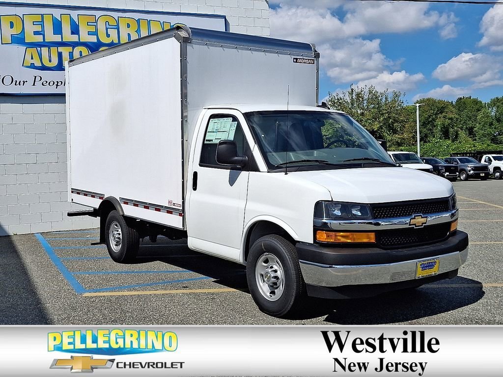 2025 CHEVROLET Express Cutaway 3500 in Westville, NJ