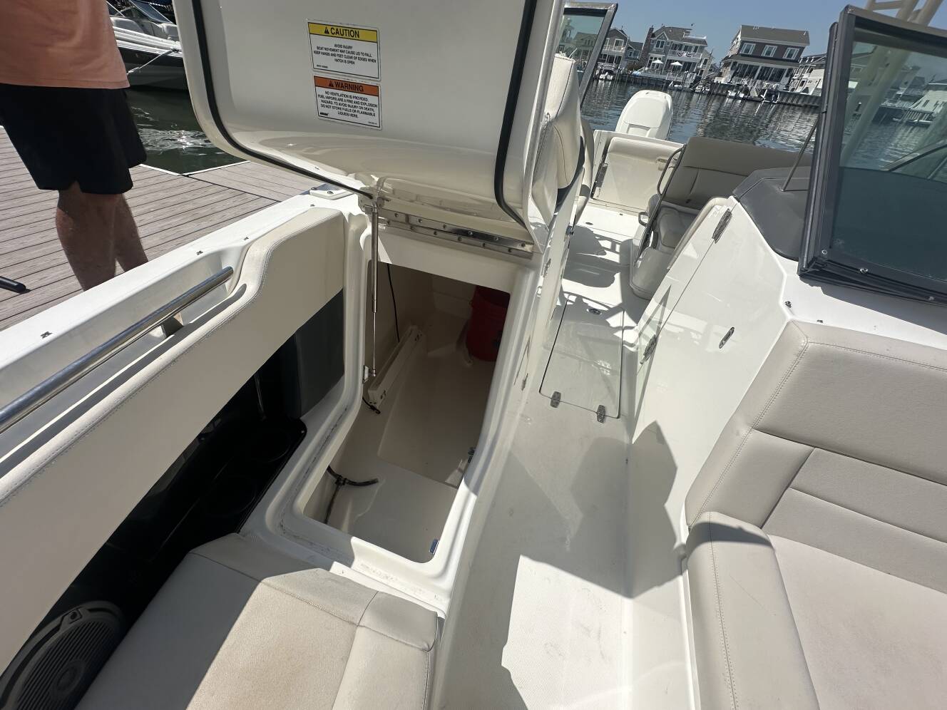 A photo of this 2018 Boston Whaler 230 VANTAGE