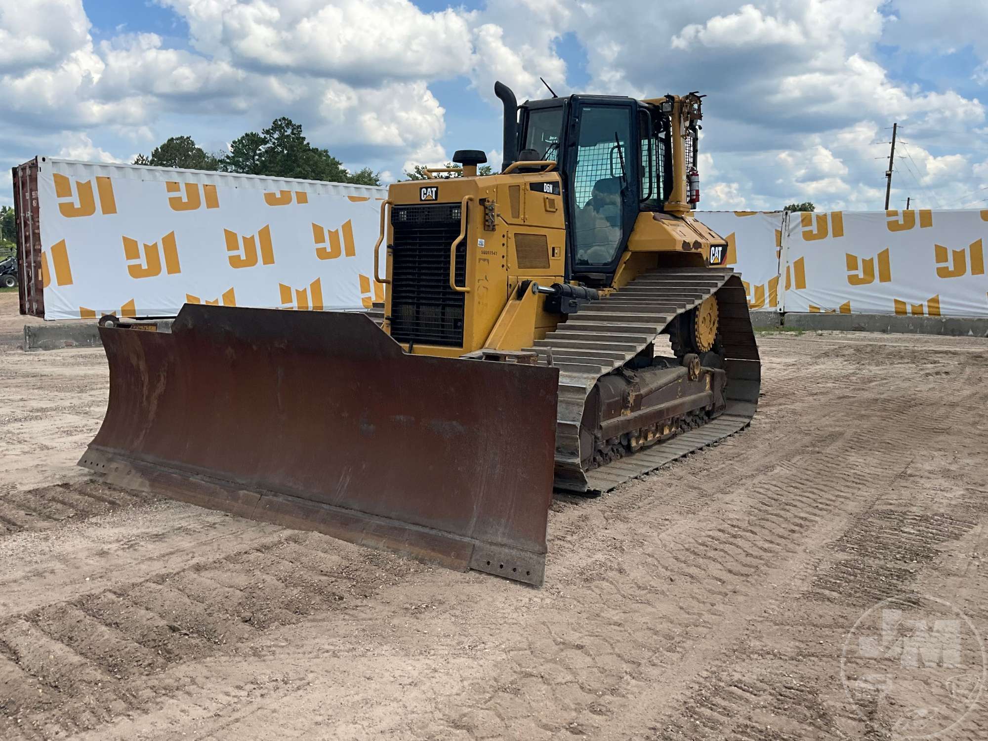2019 CATERPILLAR D6N LGP in Brooklyn, MS