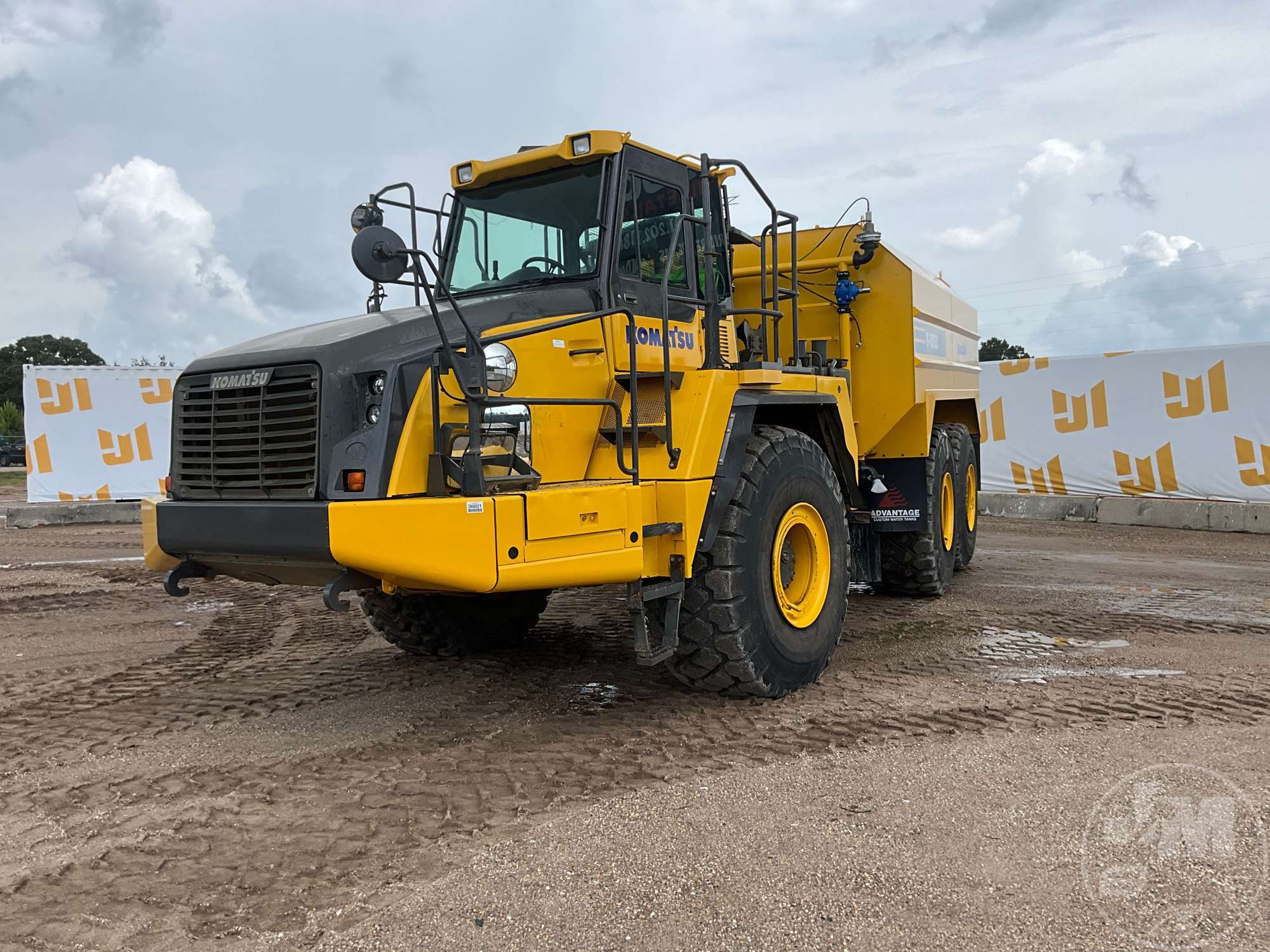 2017 KOMATSU HM400-5 ARTICULATED in Brooklyn, MS