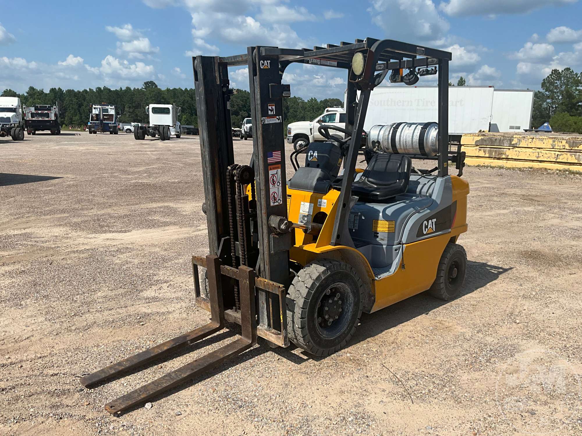 CATERPILLAR GP25N in Brooklyn, MS