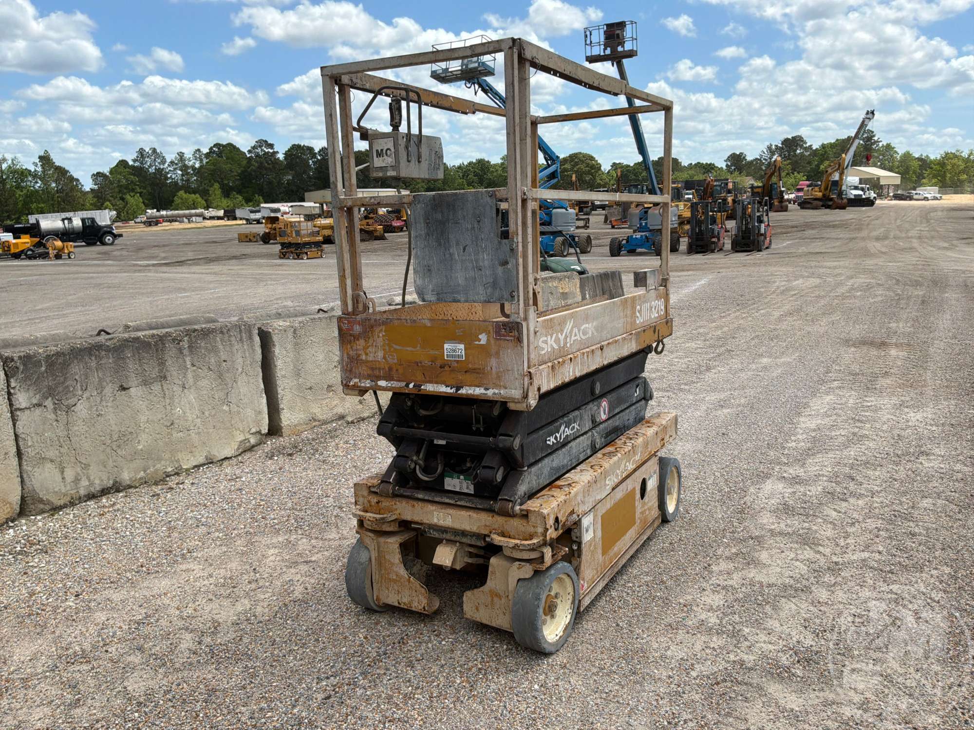 2018 SKYJACK SJIII-3219 in Brooklyn, MS