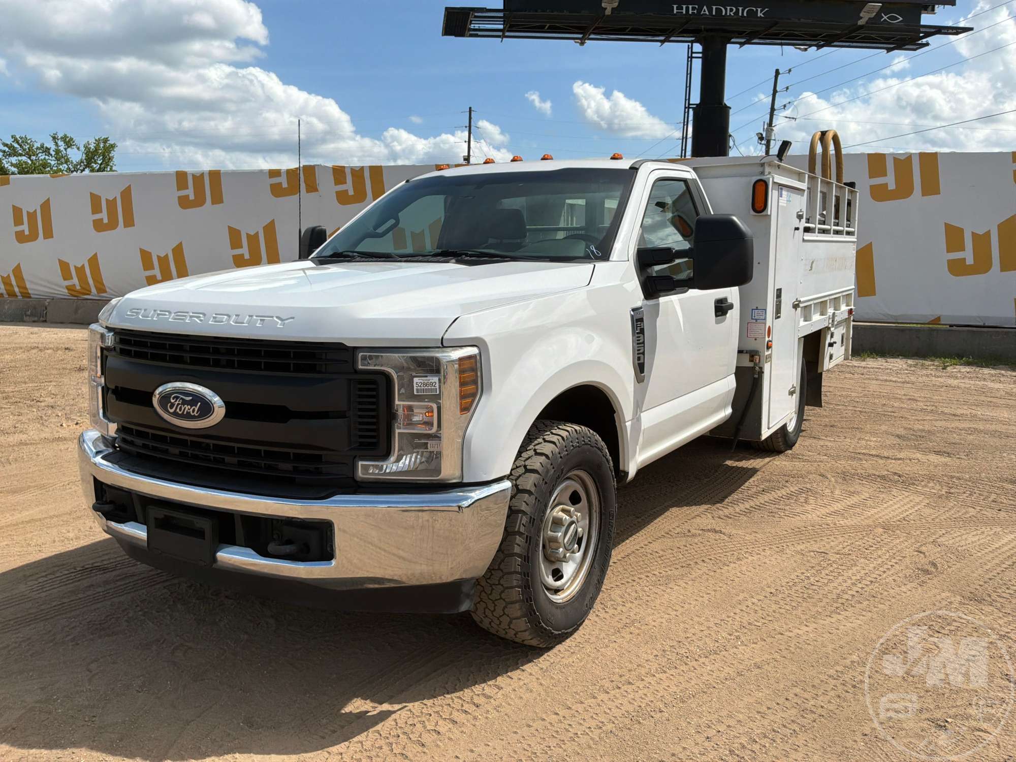 2018 FORD F-350XL SD in Brooklyn, MS