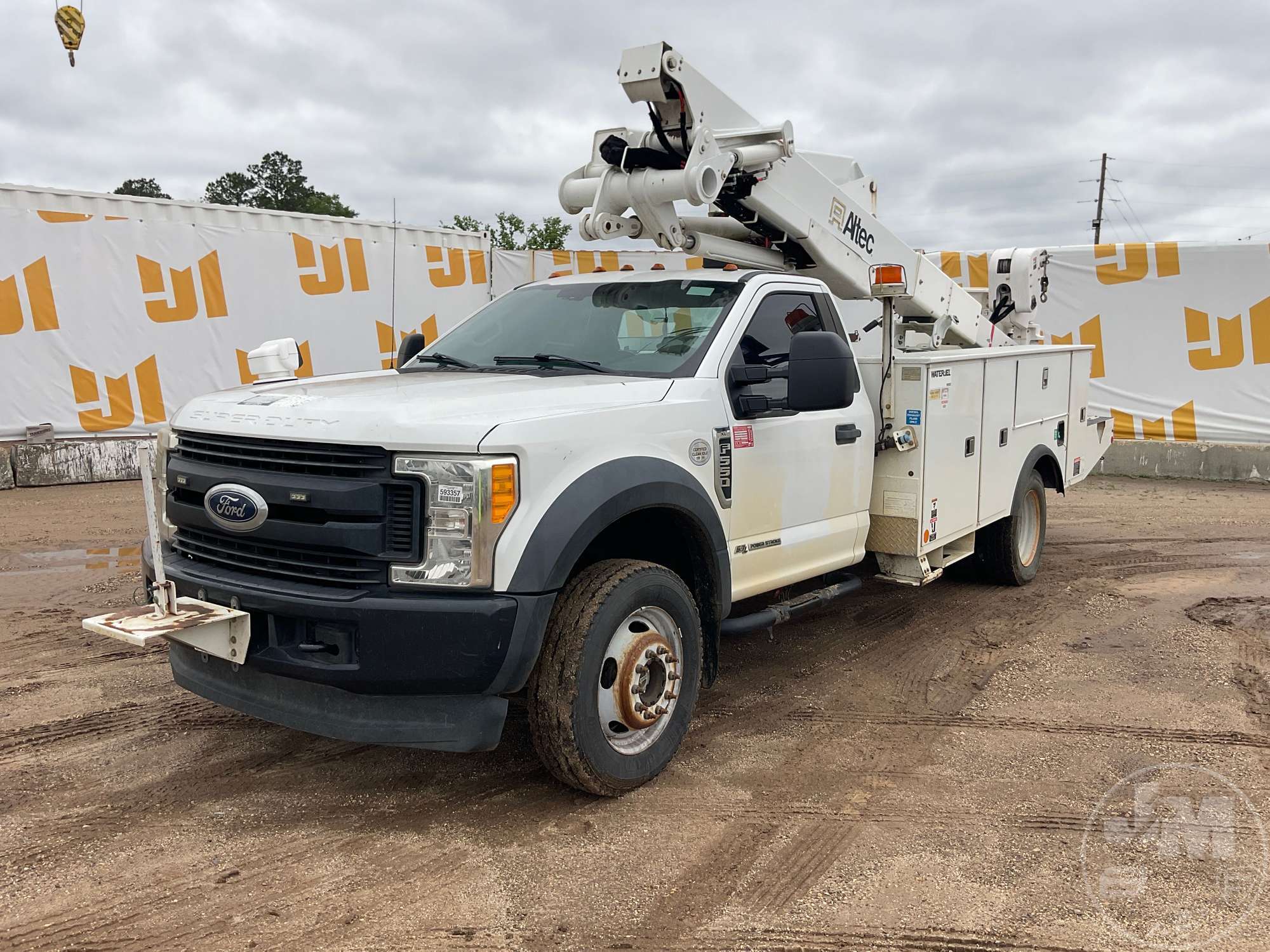 2017 FORD F-550XL SD in Brooklyn, MS
