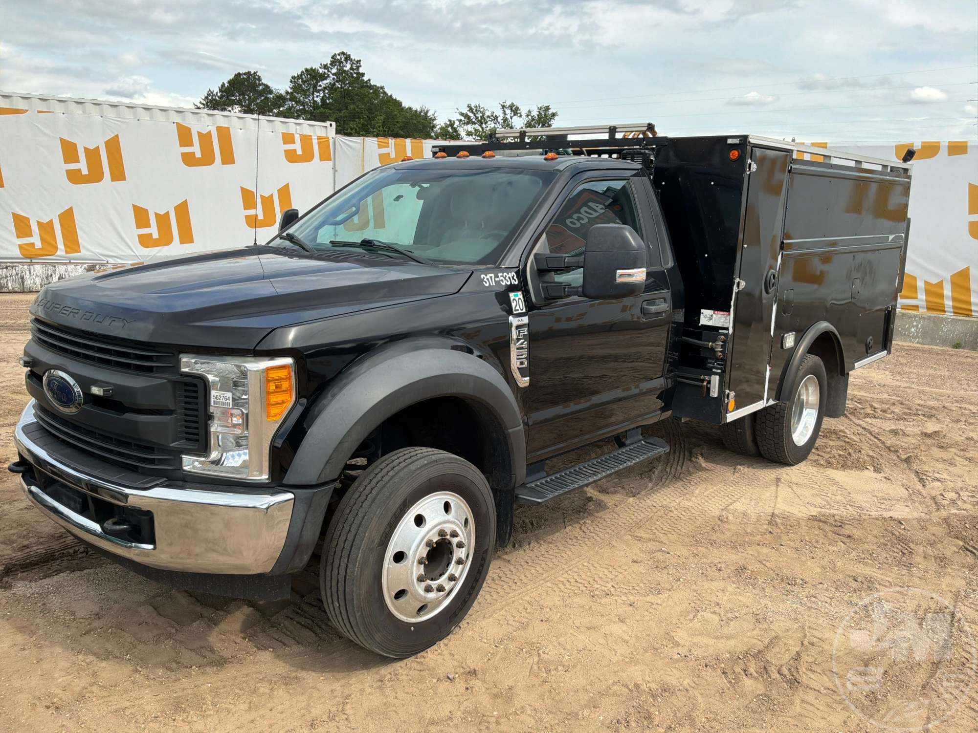 2017 FORD F-450XL SD in Brooklyn, MS