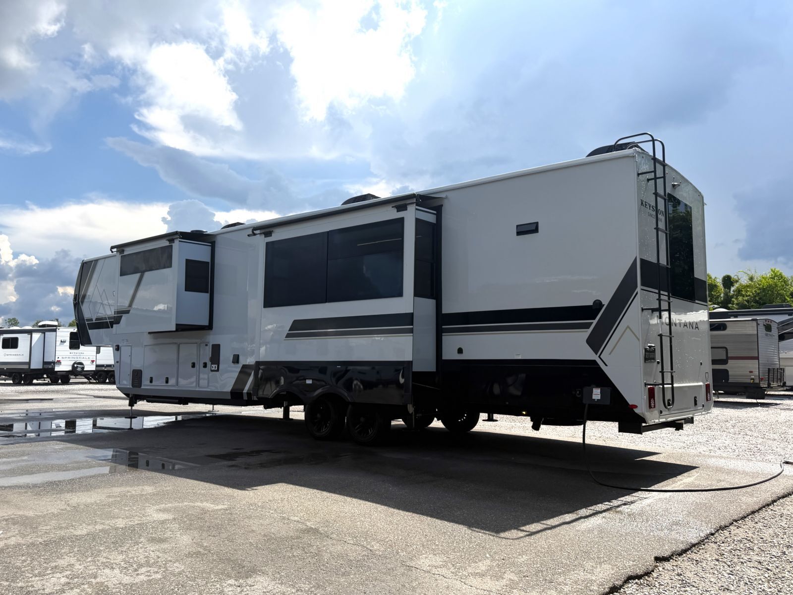 2027 Keystone Rv Montana 3900RK in panama city FL