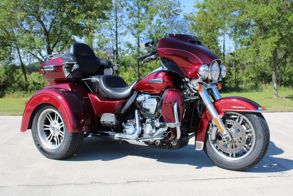 2017 Harley-Davidson® FLHTCUTG - Tri Glide® Ultra ULTRA CLASSIC in Savannah, GA