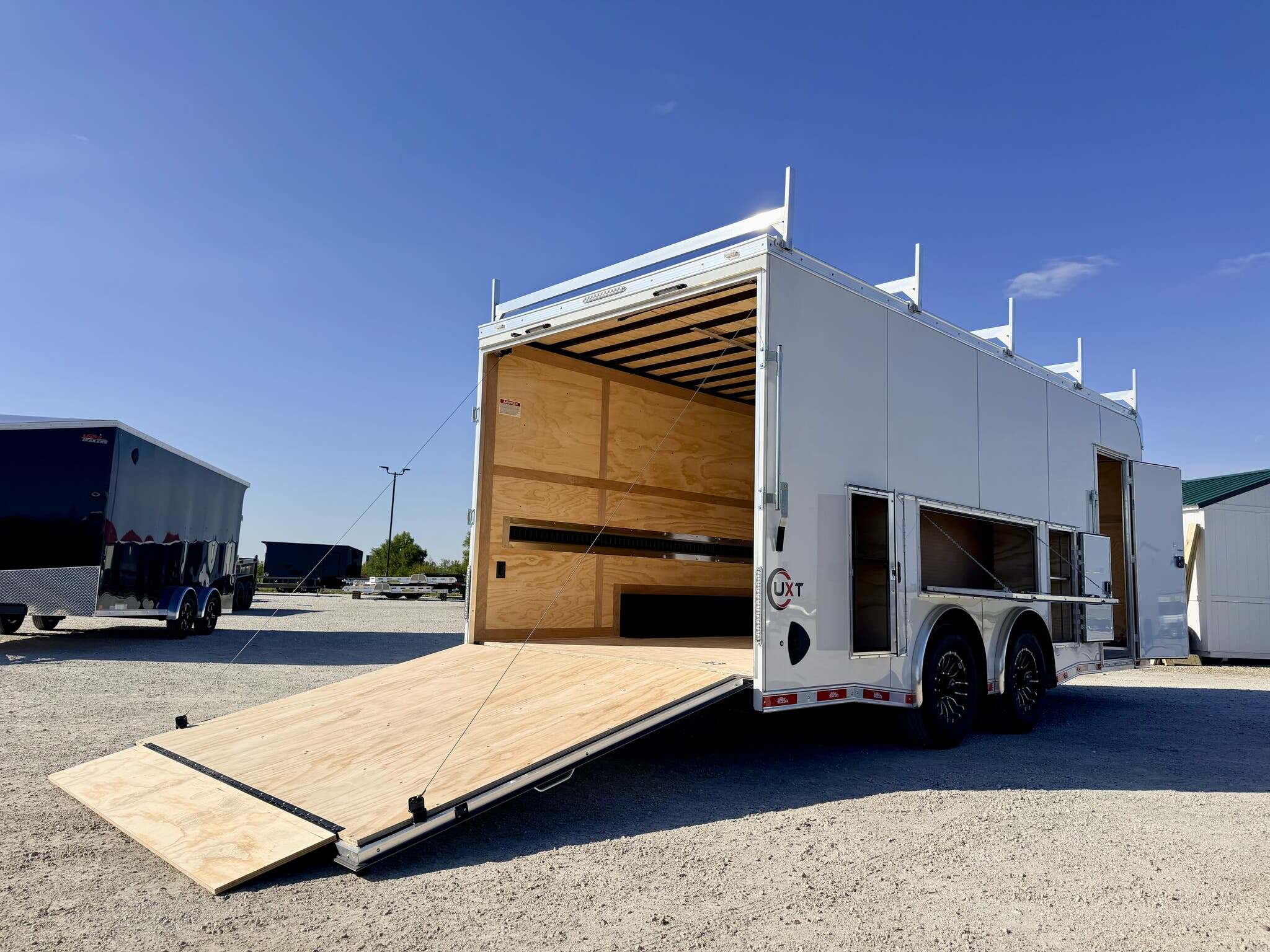 2026 United Trailers UXT 8.5x20-TOOL CRIB-COMMERCIAL GRADE in Goodfield, IL