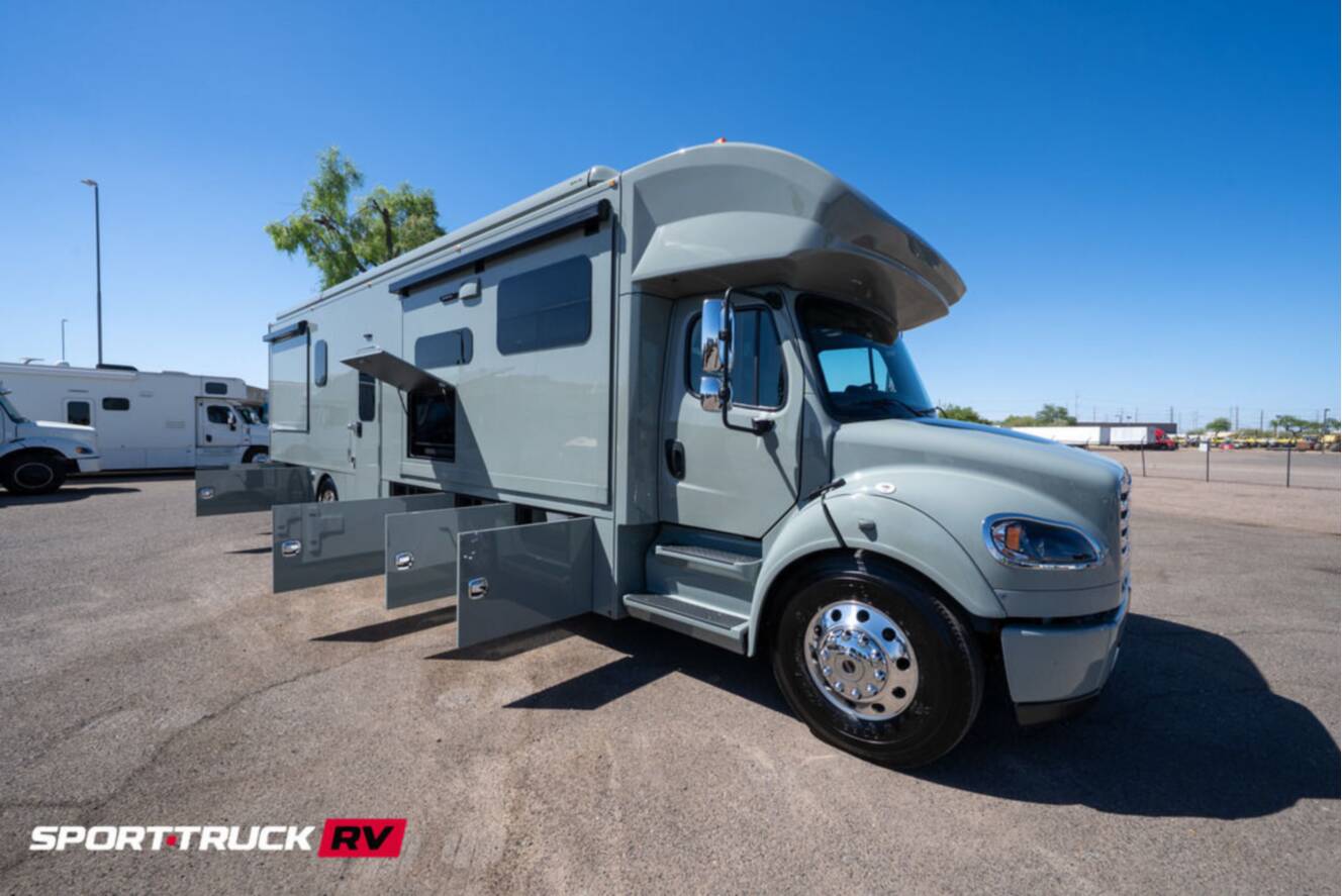 A photo of this 2026 Renegade Verona LE 40LTS