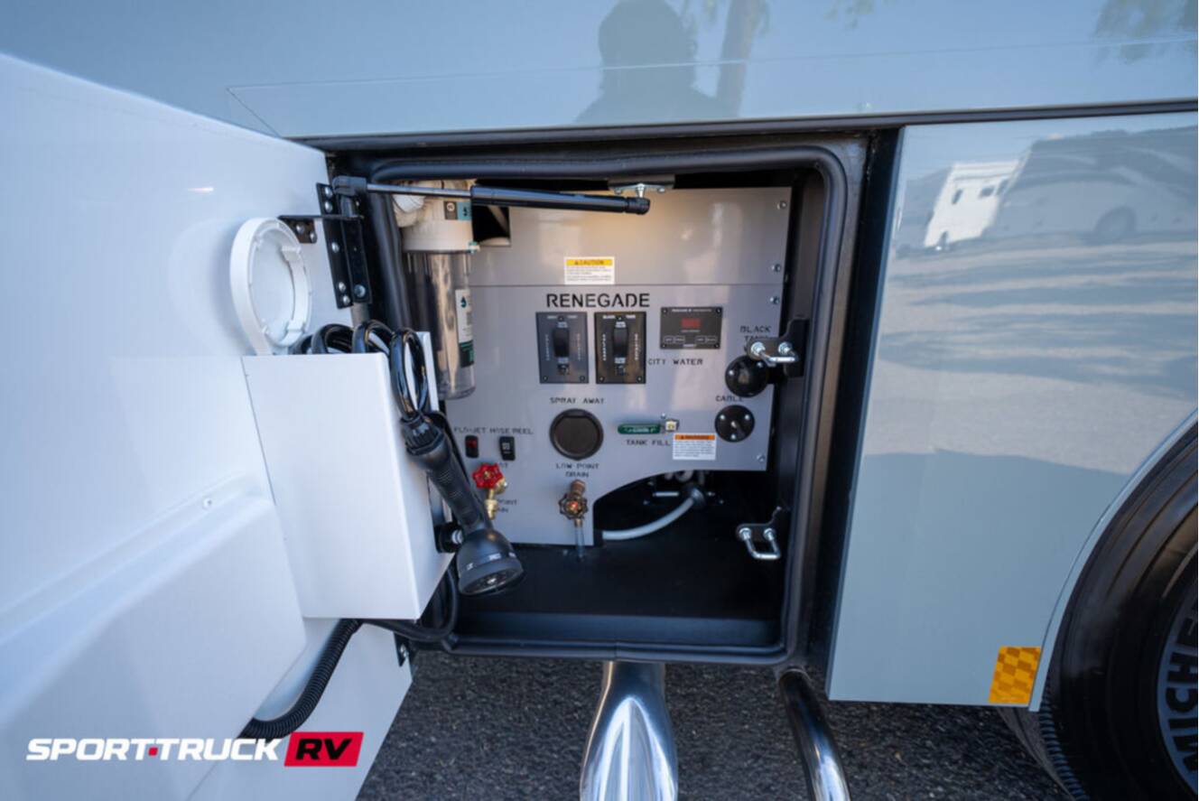 A photo of this 2026 Renegade Verona LE 40LTS