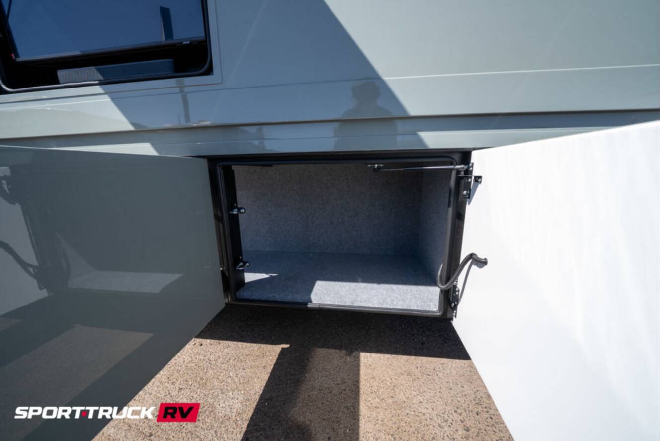A photo of this 2026 Renegade Verona LE 40LTS