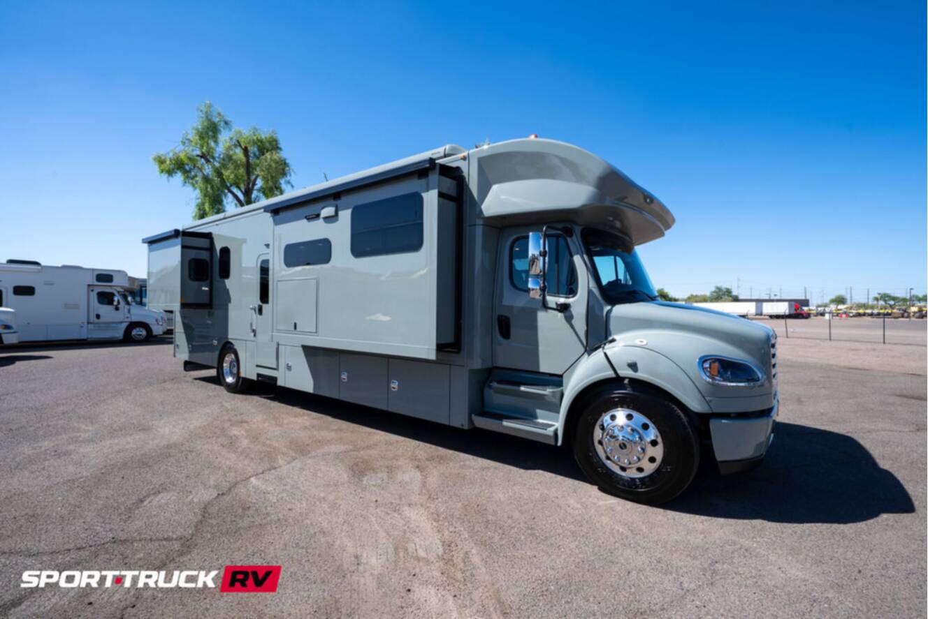 A photo of this 2026 Renegade Verona LE 40LTS
