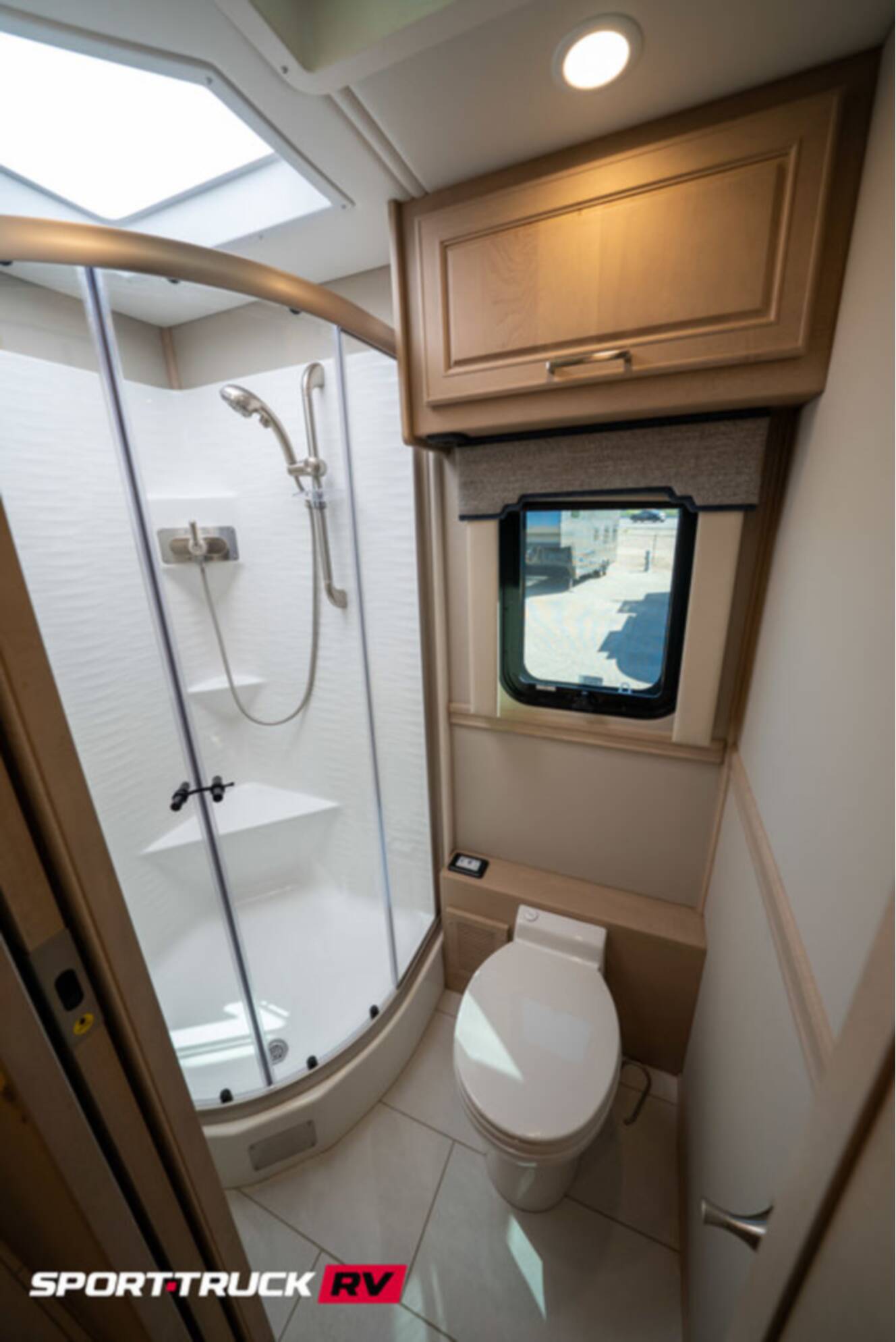 A photo of this 2026 Renegade Verona LE 40LTS