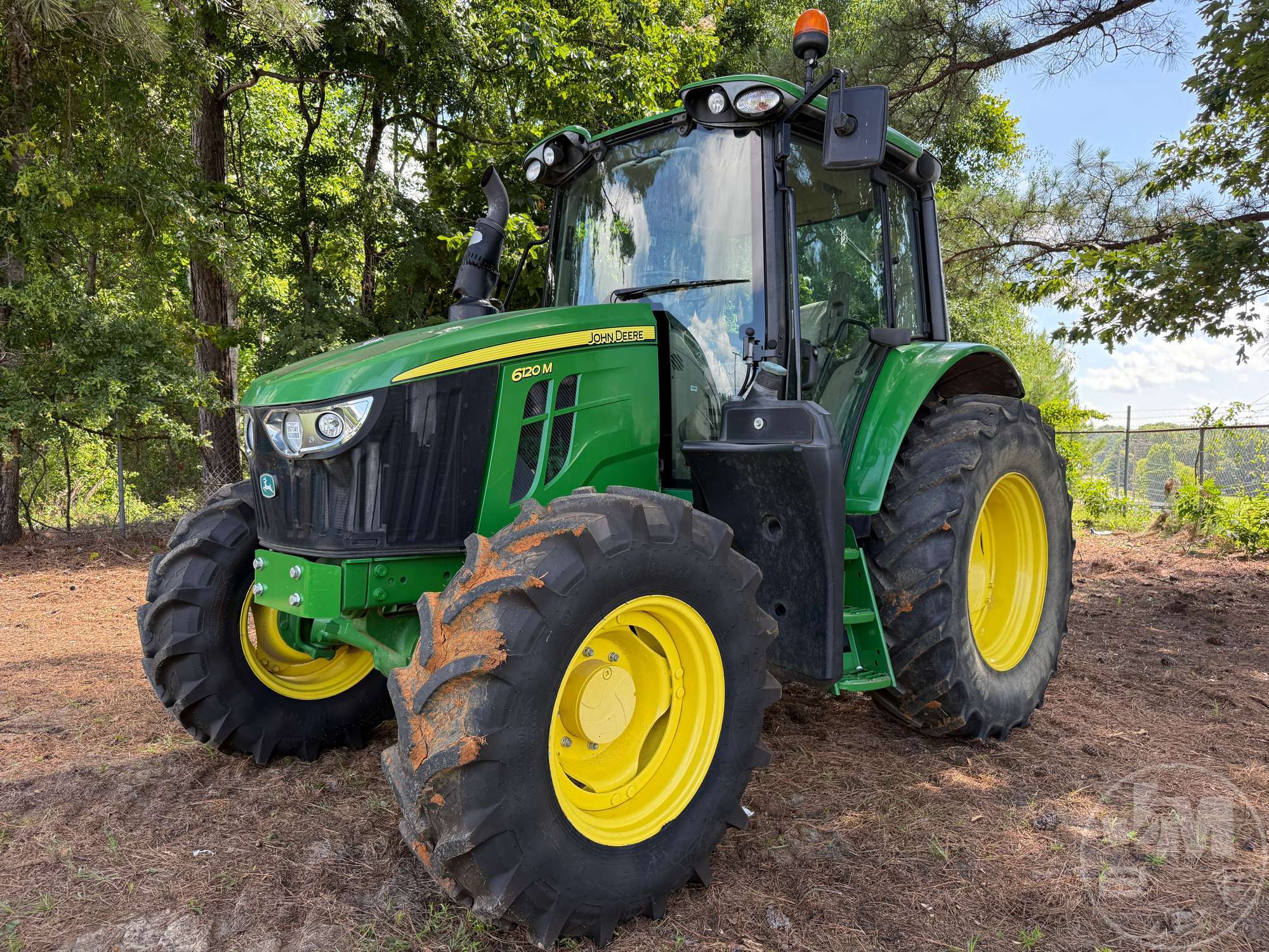 2020 JOHN DEERE 6120M in Online