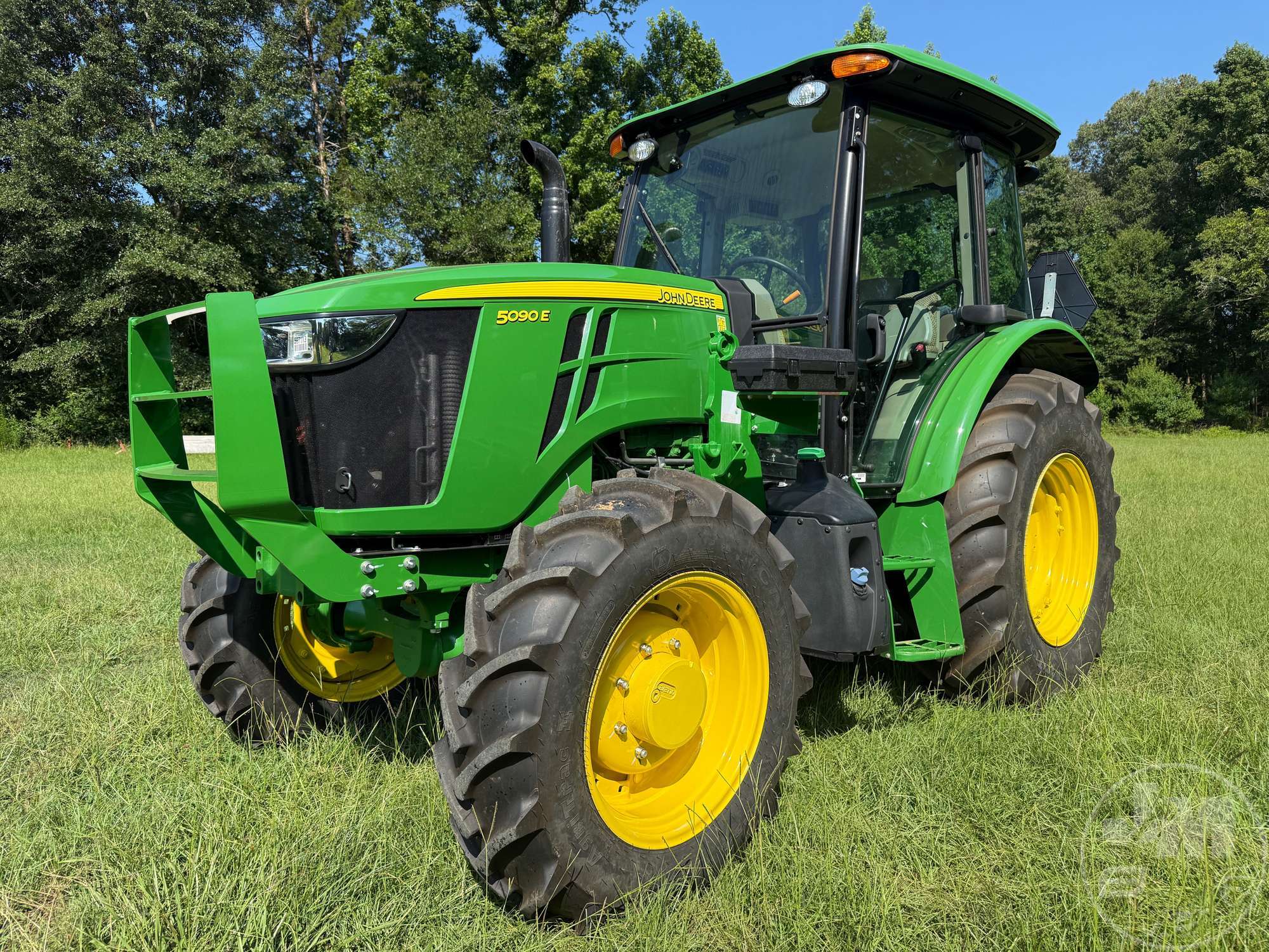 2024 JOHN DEERE 5090E in Online