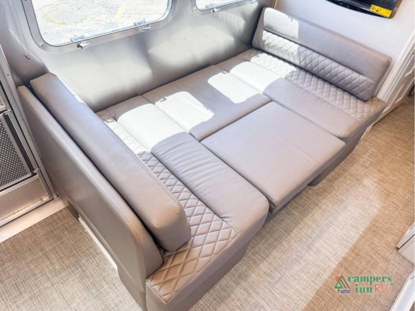A photo of this 2026 Airstream Classic 28RBT