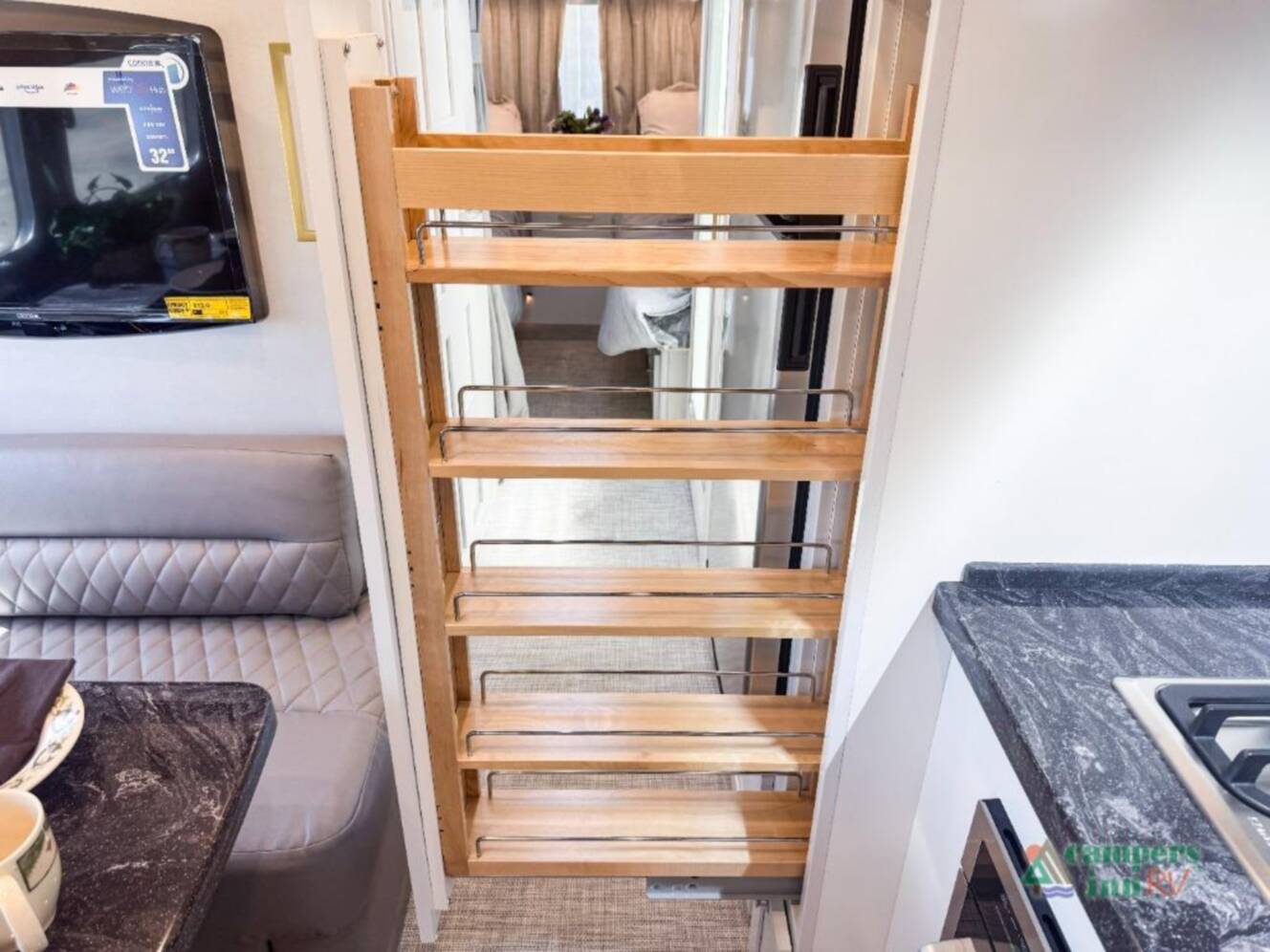 A photo of this 2026 Airstream Classic 28RBT