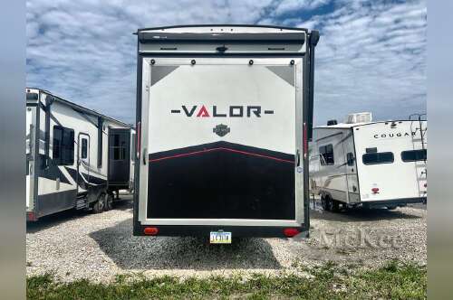 2022 Alliance Rv Valor 40 V13 in perry IA