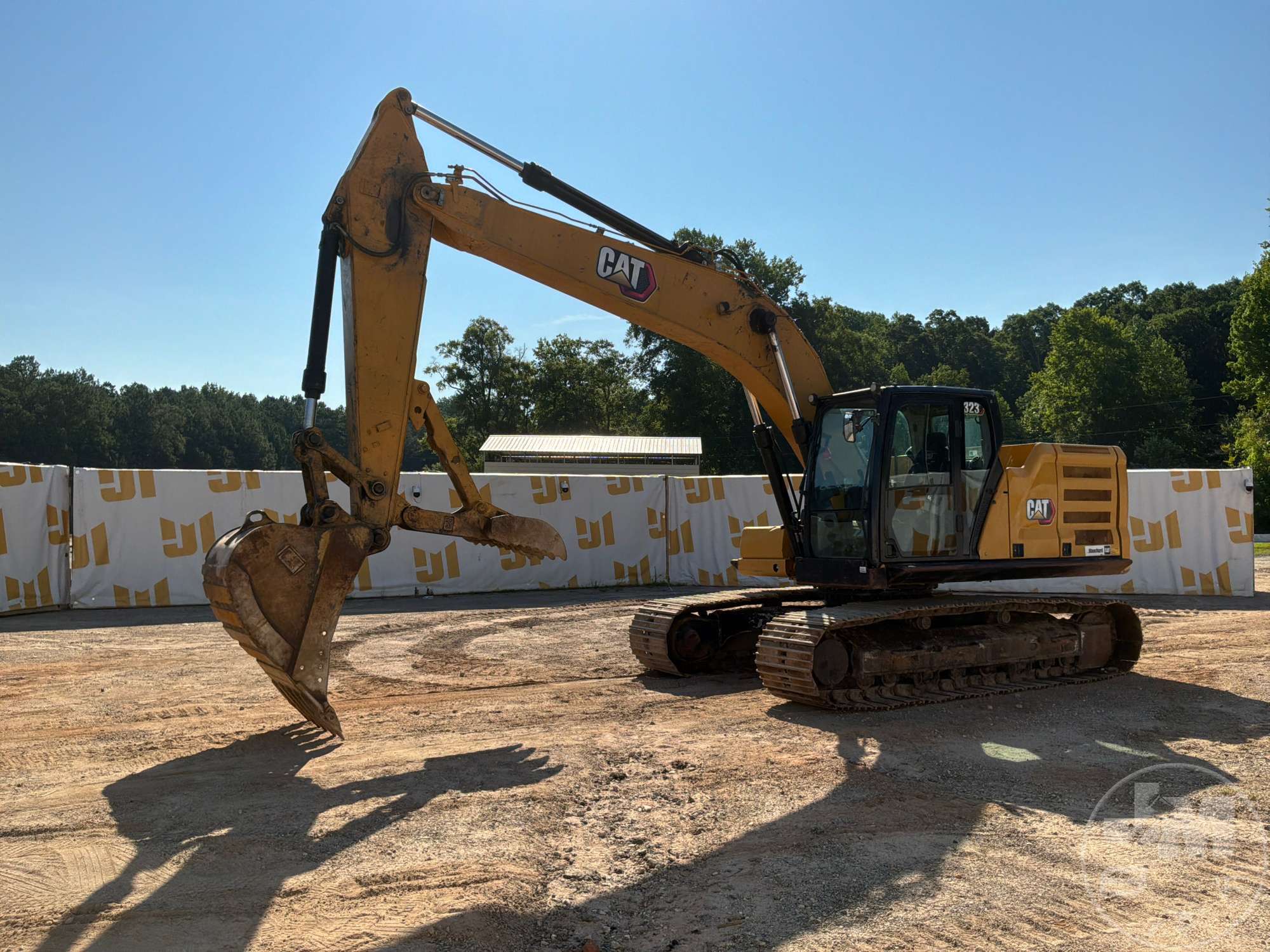 2021 CATERPILLAR 323 in Pelzer, SC