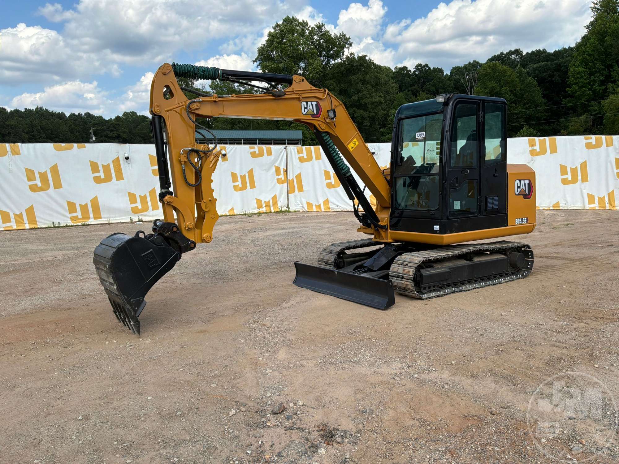 2019 CATERPILLAR 305.5E2 in Pelzer, SC