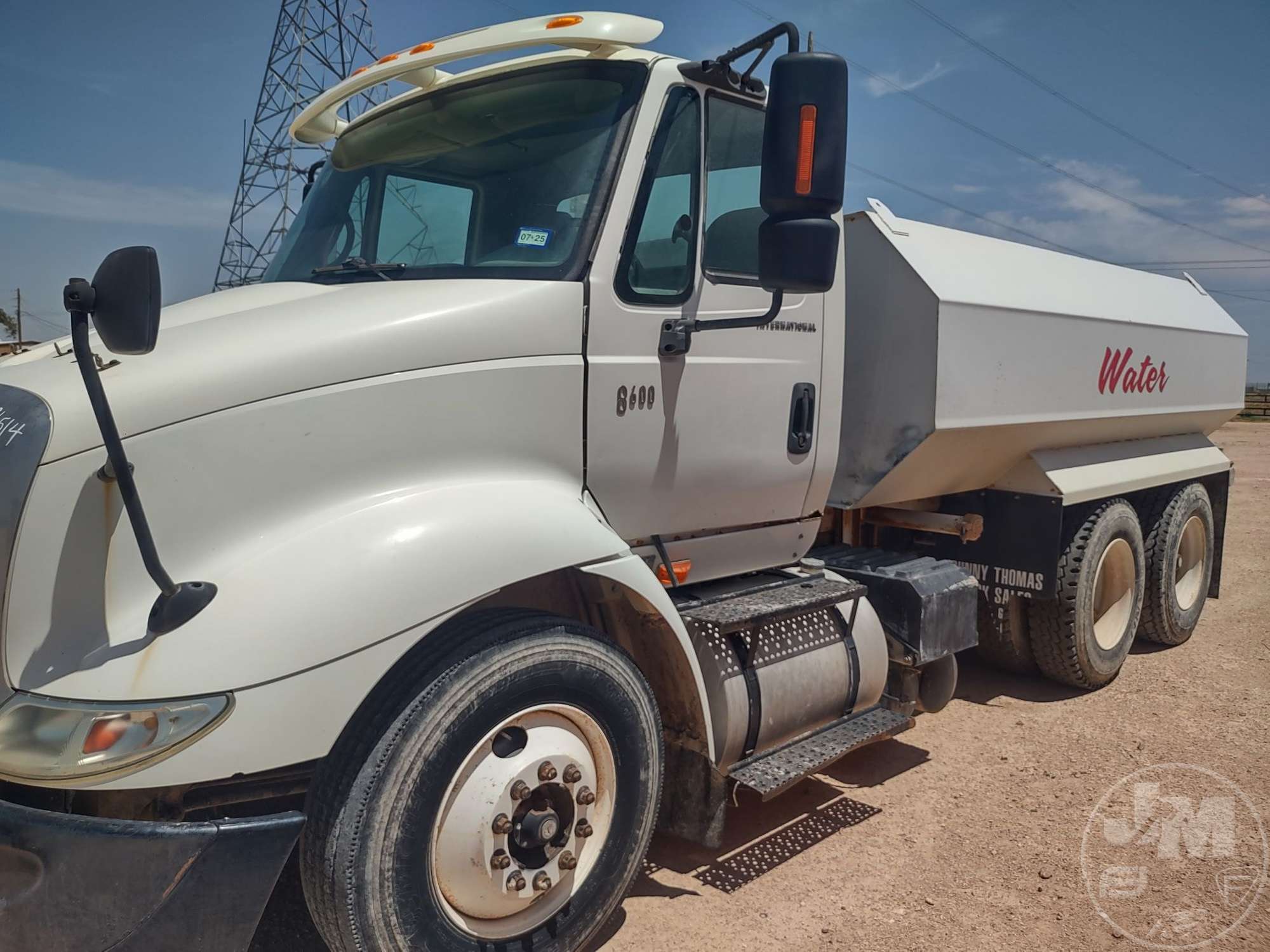 2006 INTERNATIONAL TRANSTAR 8600 3500 GALLON T/A in Stanton, TX
