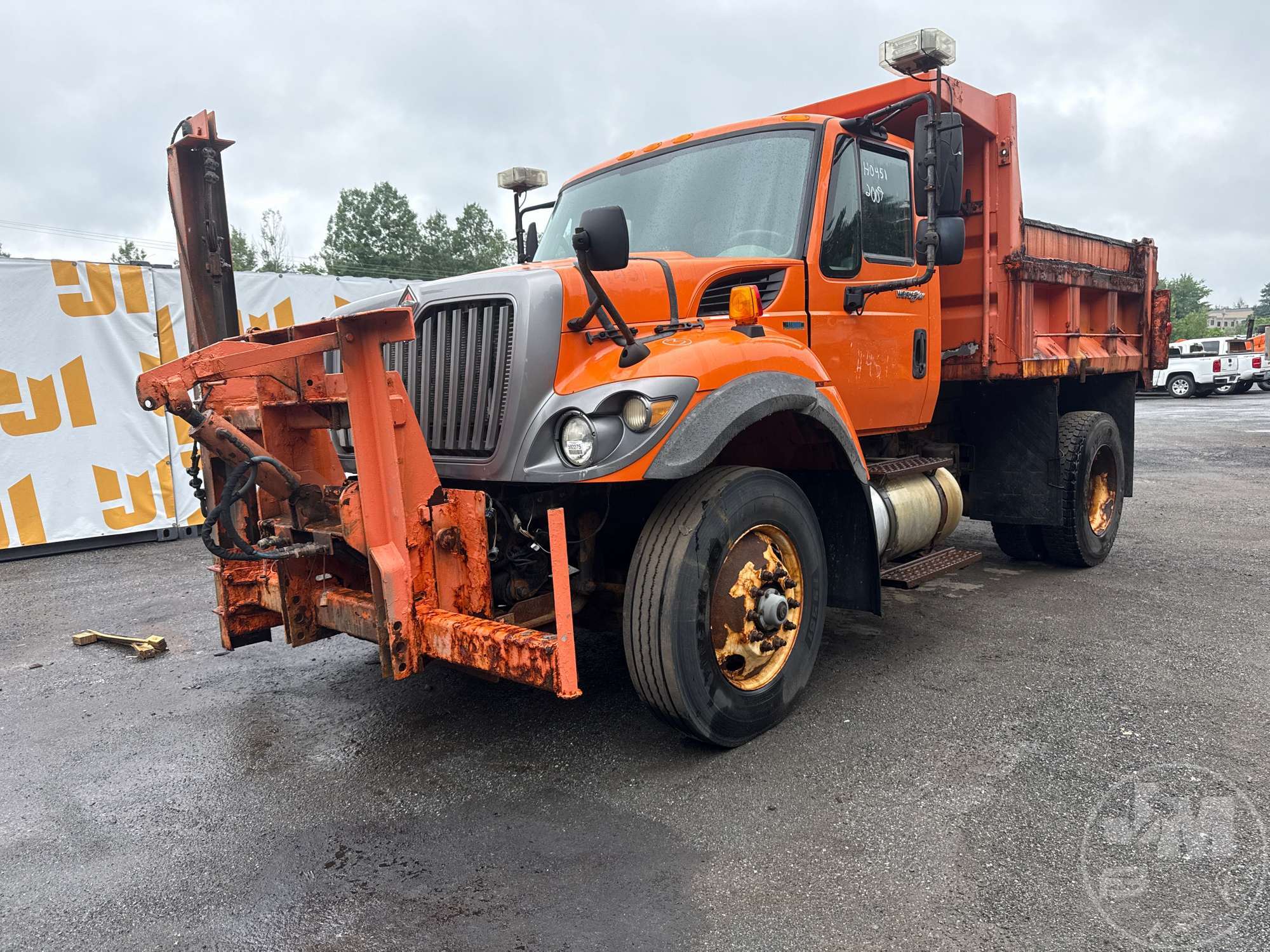 2009 INTERNATIONAL 7400 in Atkinson, NH