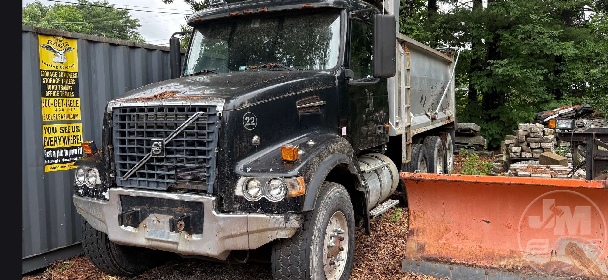 VOLVO VHD64B in Atkinson, NH