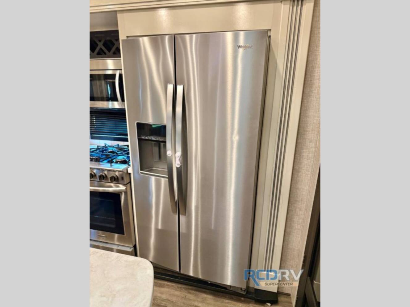 A photo of this 2022 Jayco Pinnacle 37MDQS