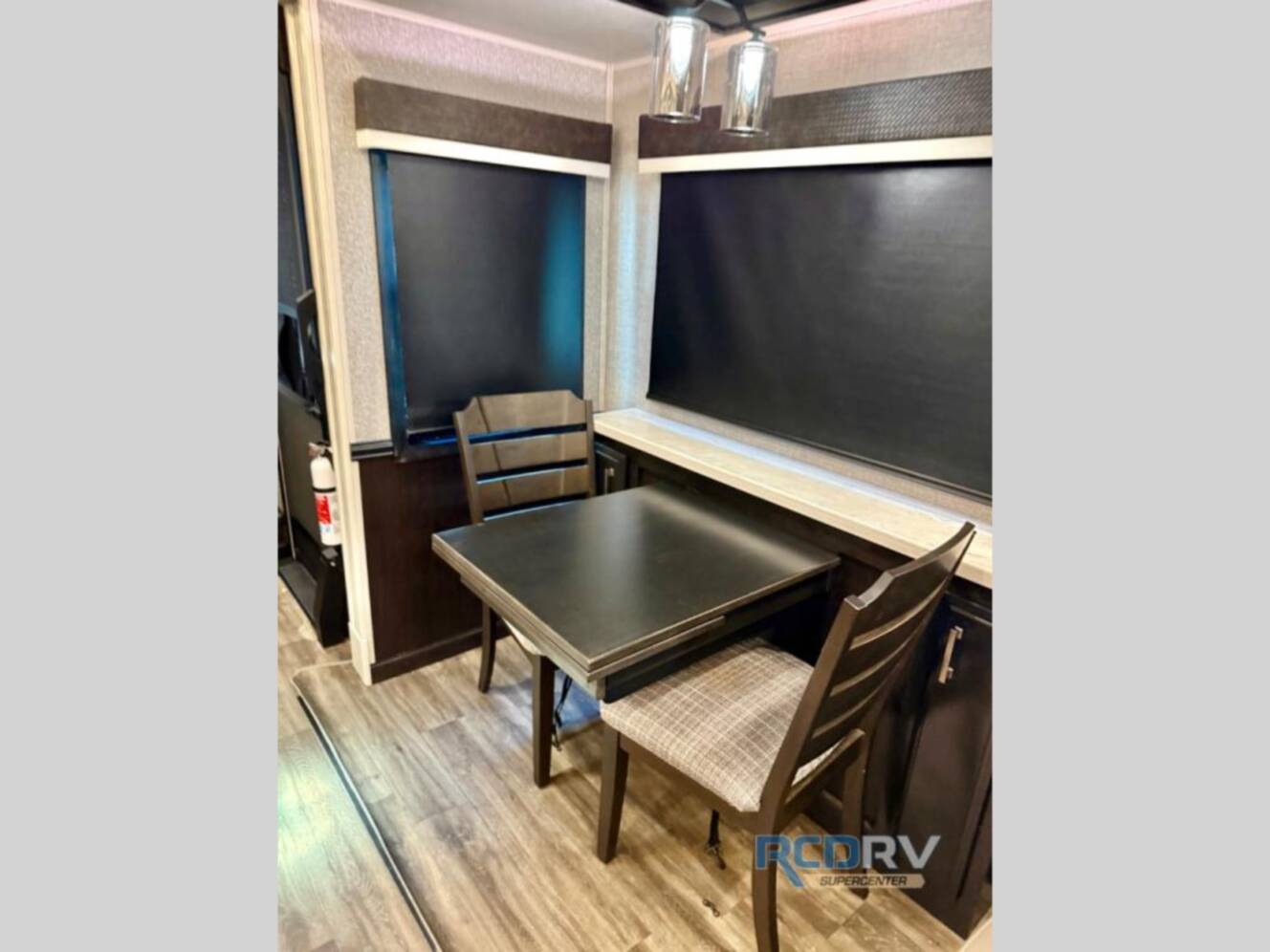 A photo of this 2022 Jayco Pinnacle 37MDQS