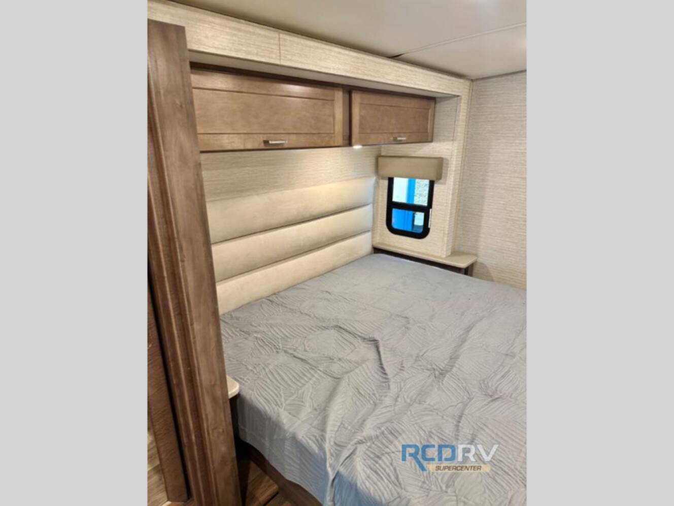 A photo of this 2022 Winnebago Vista 35U