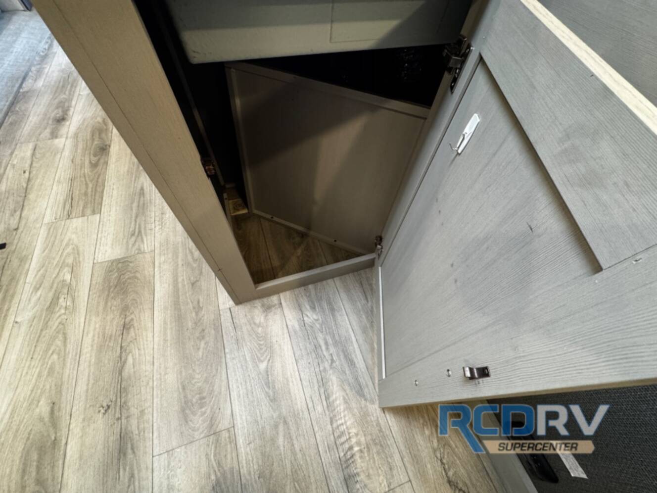 A photo of this 2024 Forest River Rv Salem Hemisphere Hyper-Lyte 27RKHL