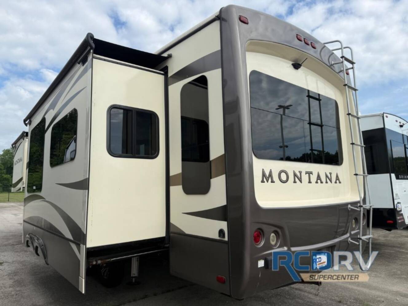 A photo of this 2016 Keystone Rv Montana 3160 RL