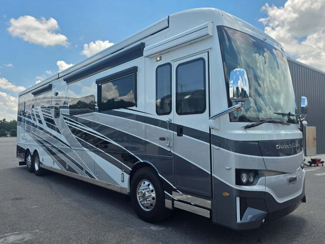 2024 Newmar Dutch Star 4369 in seffner FL