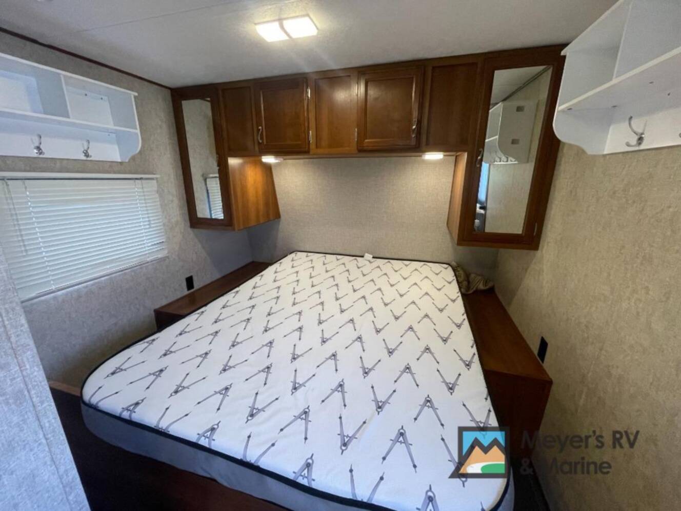 A photo of this 2017 Prime Time Rv Avenger ATI 20RD