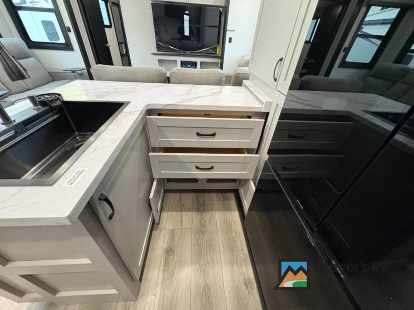 A photo of this 2026 Jayco Seismic 395