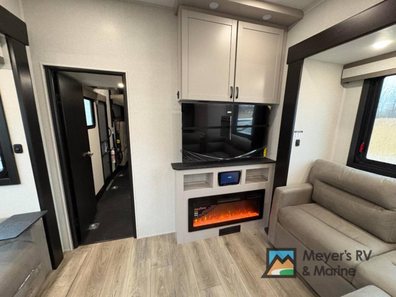 A photo of this 2026 Jayco Seismic 395
