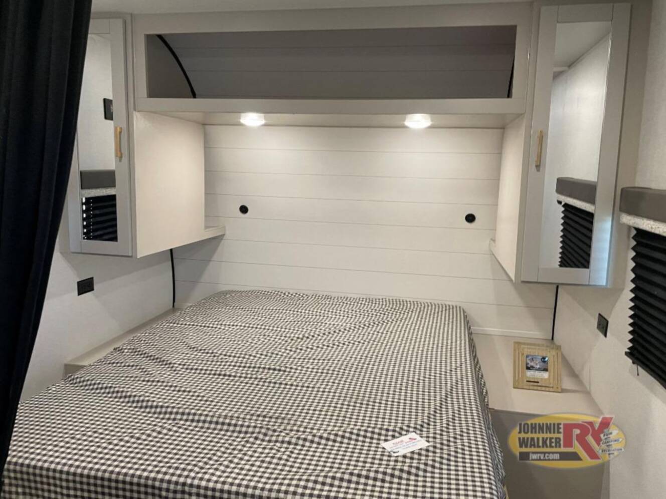 A photo of this 2027 Jayco Jay Flight SLX 260BHW