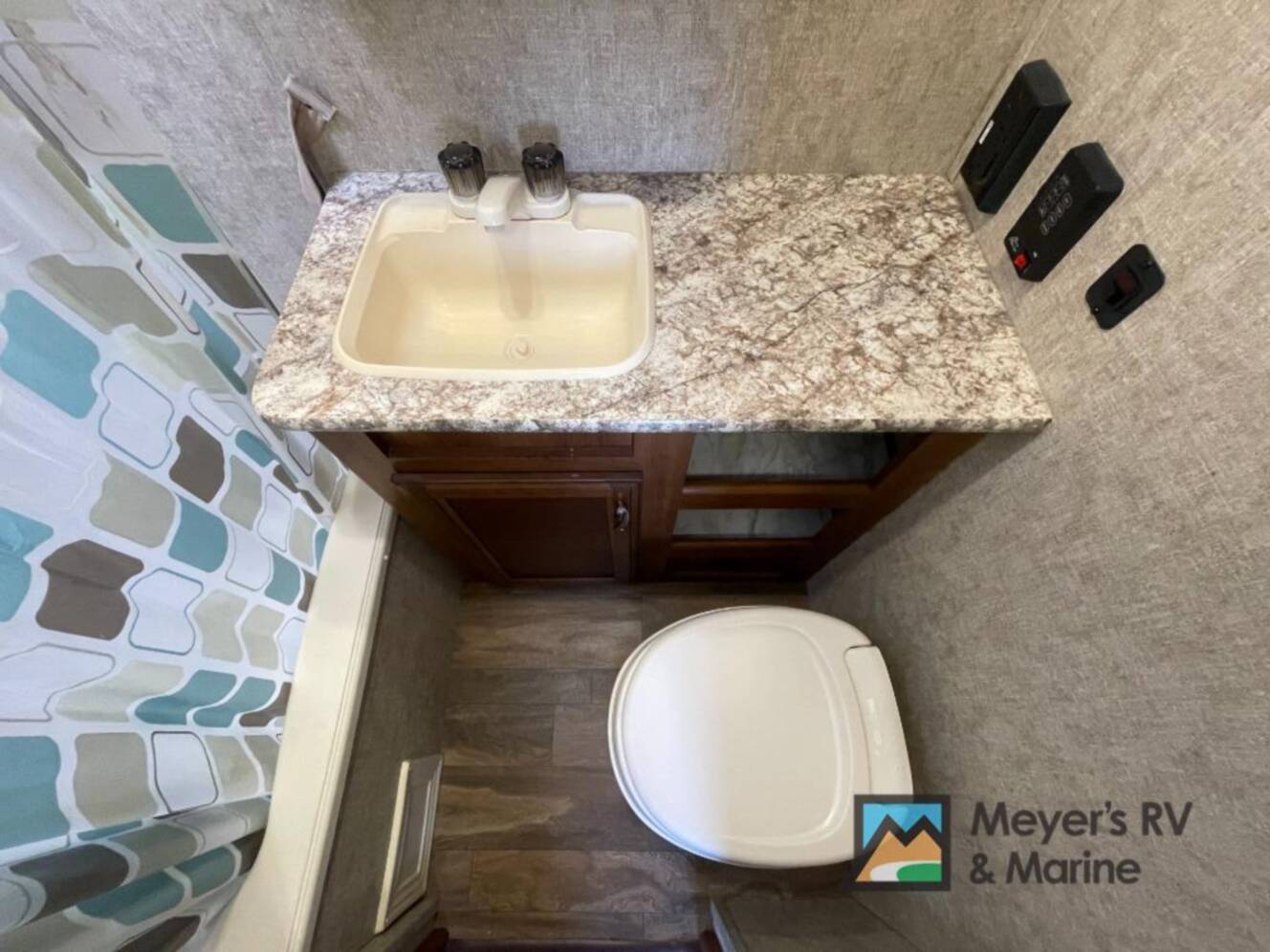 A photo of this 2017 Prime Time Rv Avenger ATI 20RD