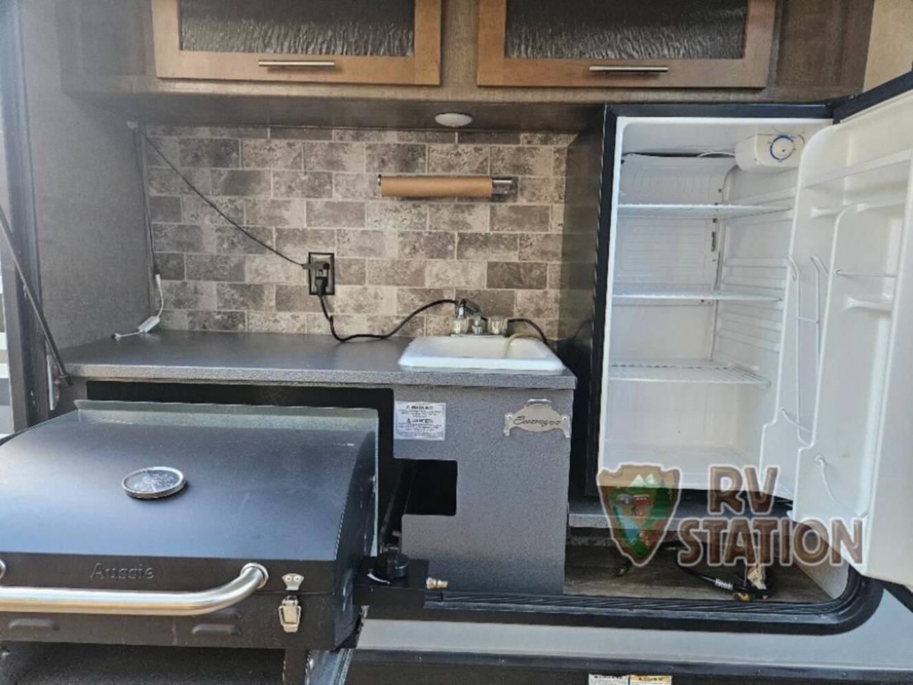 A photo of this 2018 Forest River Rv Surveyor 243RBS