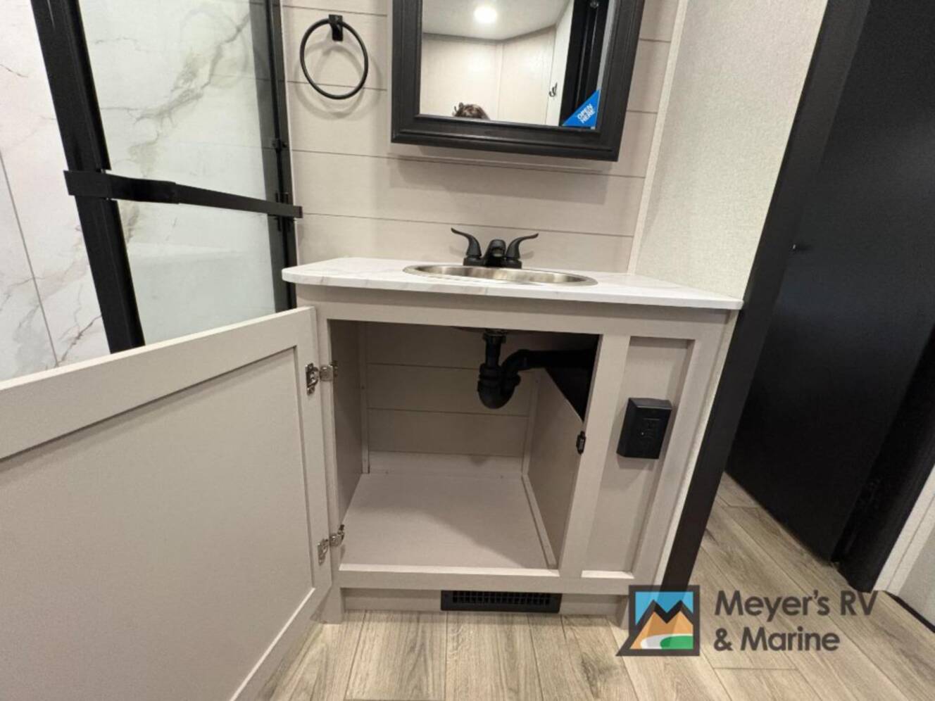 A photo of this 2026 Jayco Seismic 395