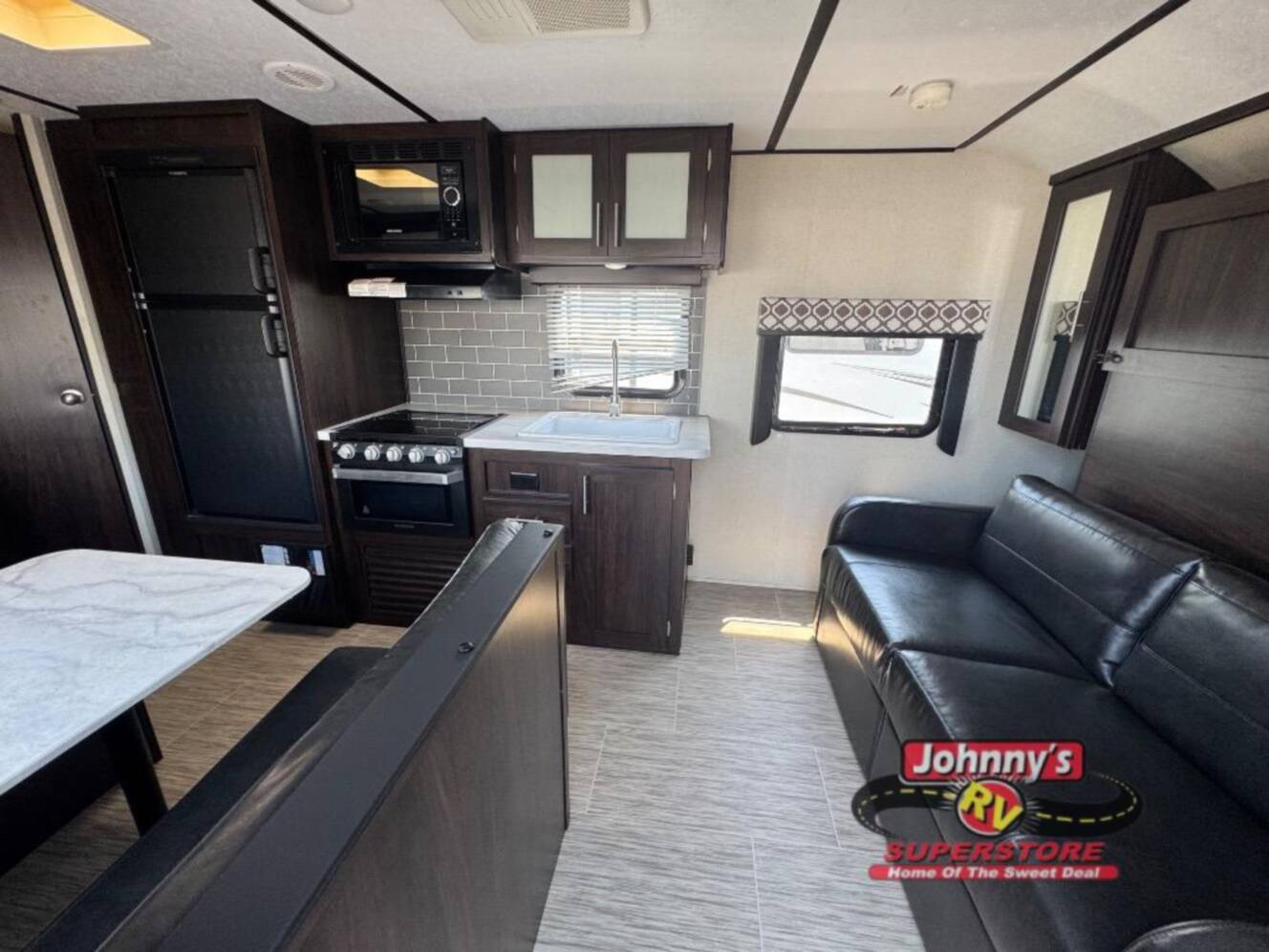 A photo of this 2019 Prime Time Rv Tracer Breeze 22MDB