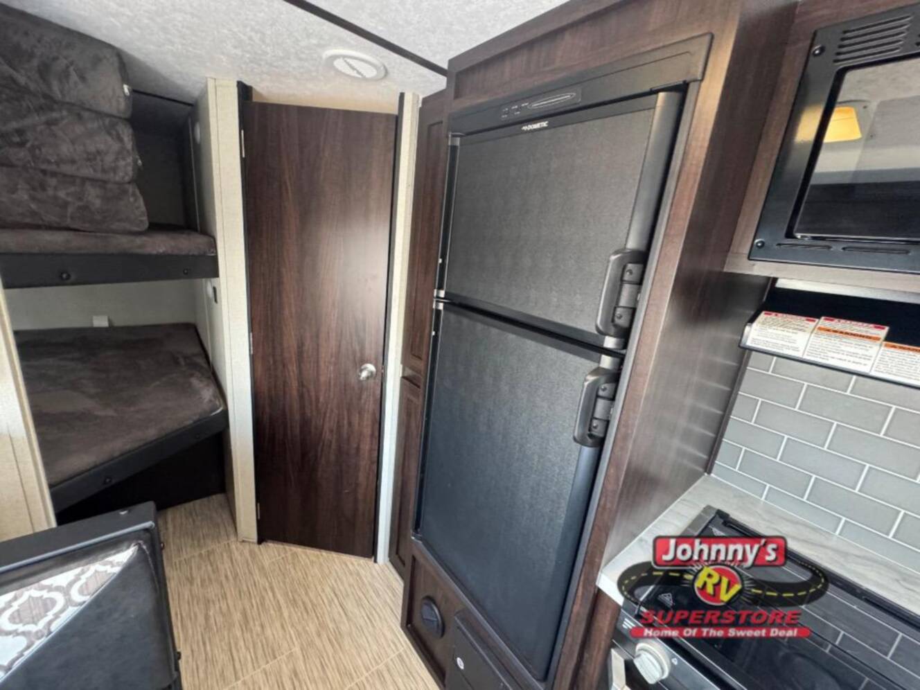 A photo of this 2019 Prime Time Rv Tracer Breeze 22MDB
